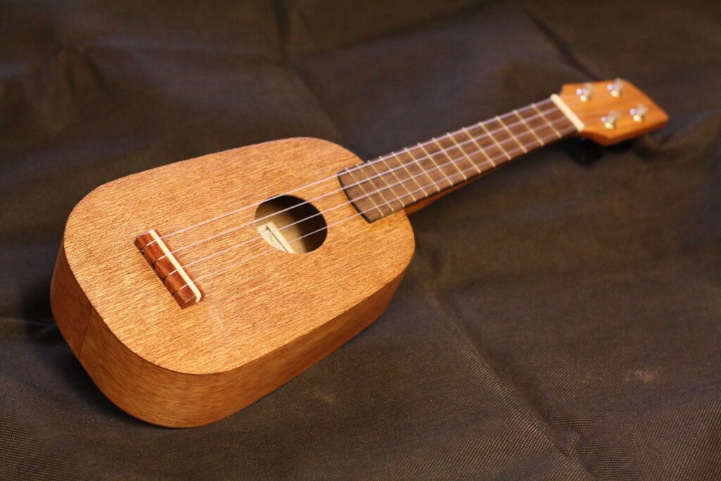 Ukulele - Sopranino – Pineapple Shape